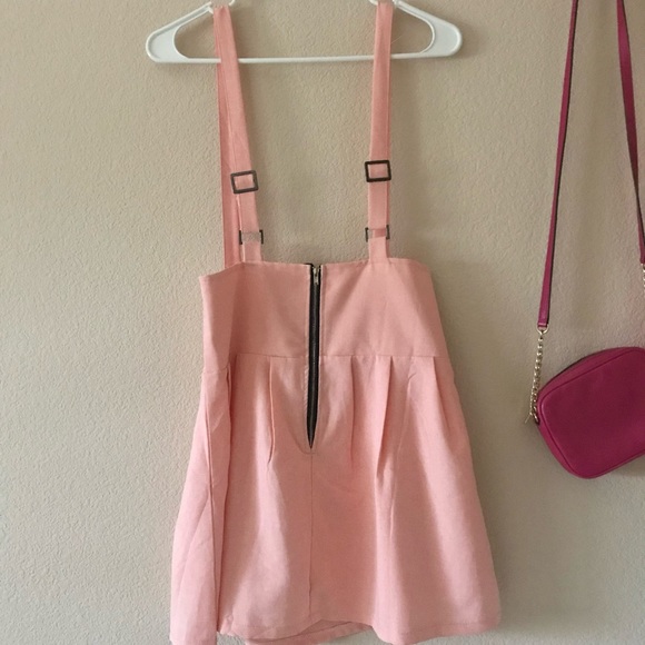 EUC Jumperskirt/suspender mini skirt with bow in baby pink - Picture 2 of 4